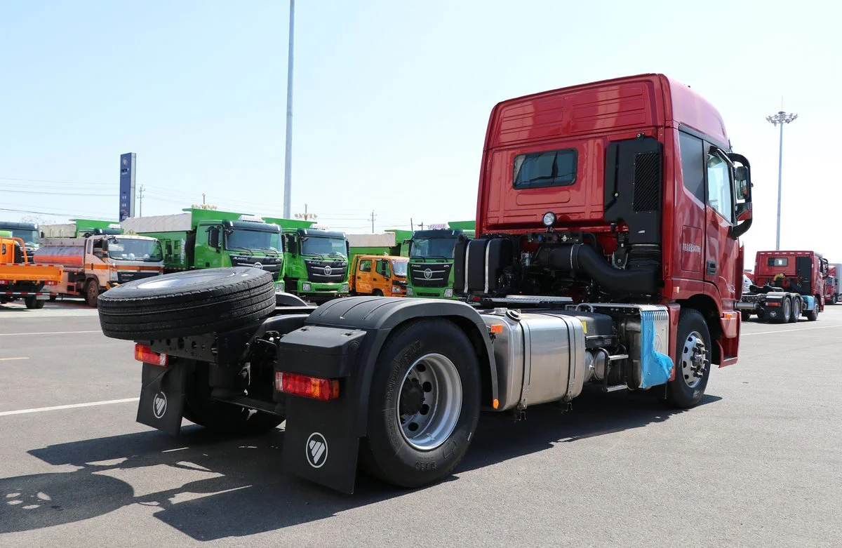 Hot sales Foton Auman EST-A Tractor 4x2 460hp Diesel Euro5 tractor head trailer head truck for sale in 2024