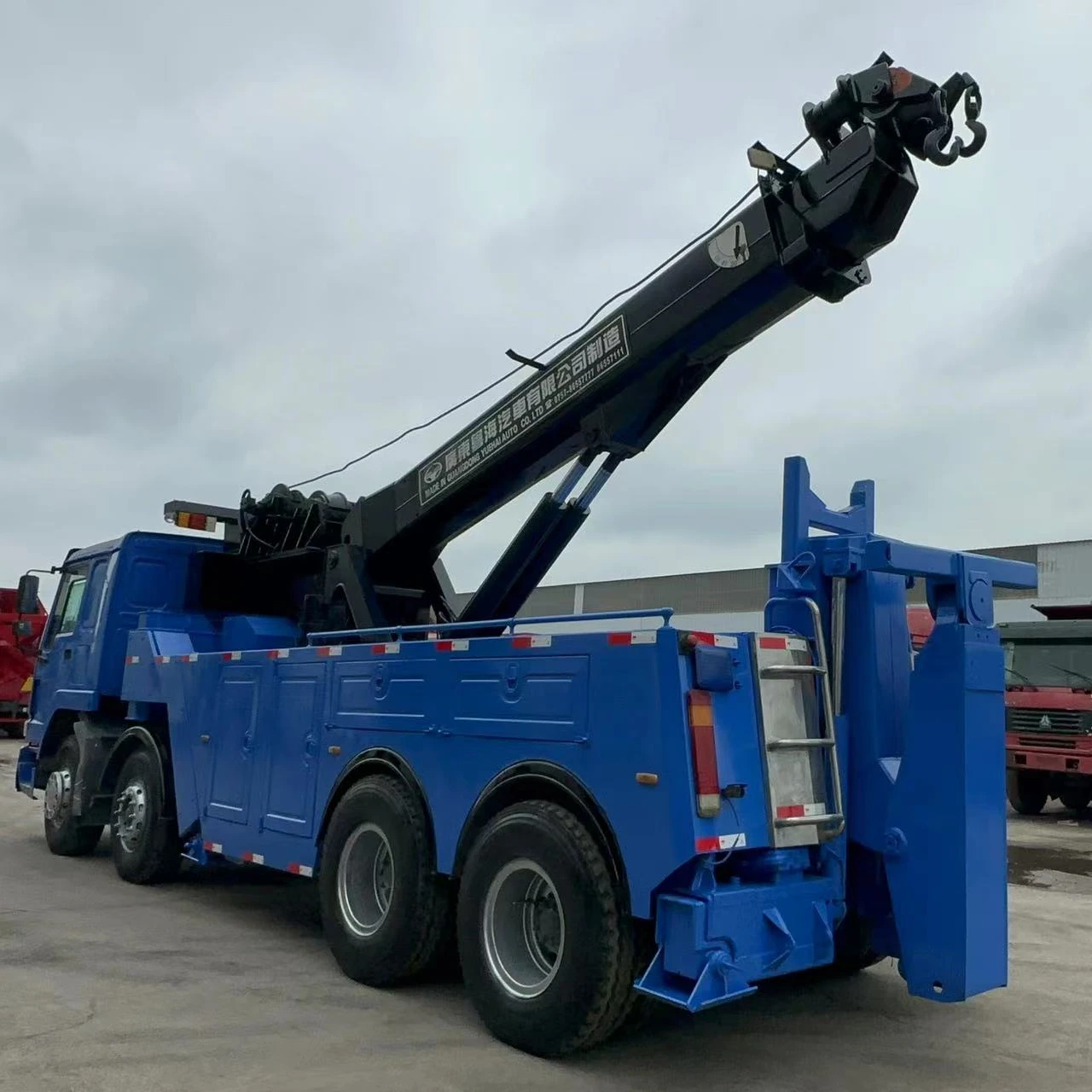 Sinotruck Howo 8x4 25 тонн подержанного оборудования эвакуаторы для продажи в Ботсване