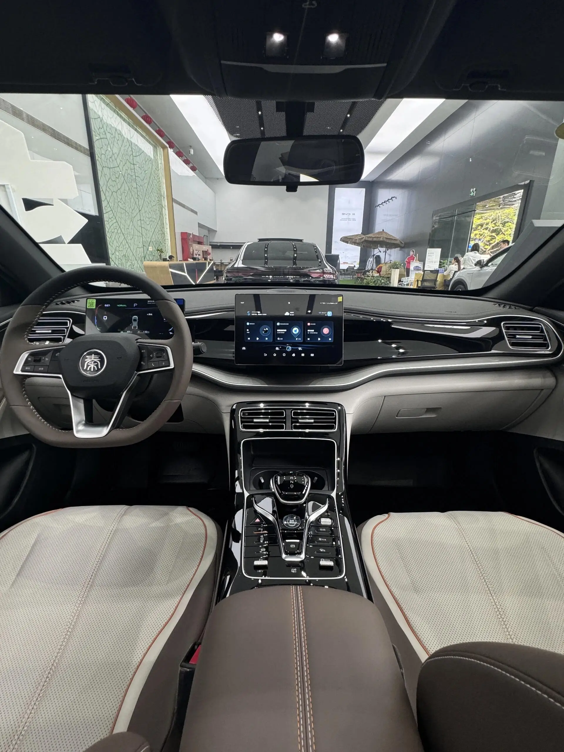 Высокоскоростной седан 2024 BYD Qin Plus EV 2WD дальнего действия 1245 км дешевый китайский Новый энергетический автомобиль 5 мест Honor DMI