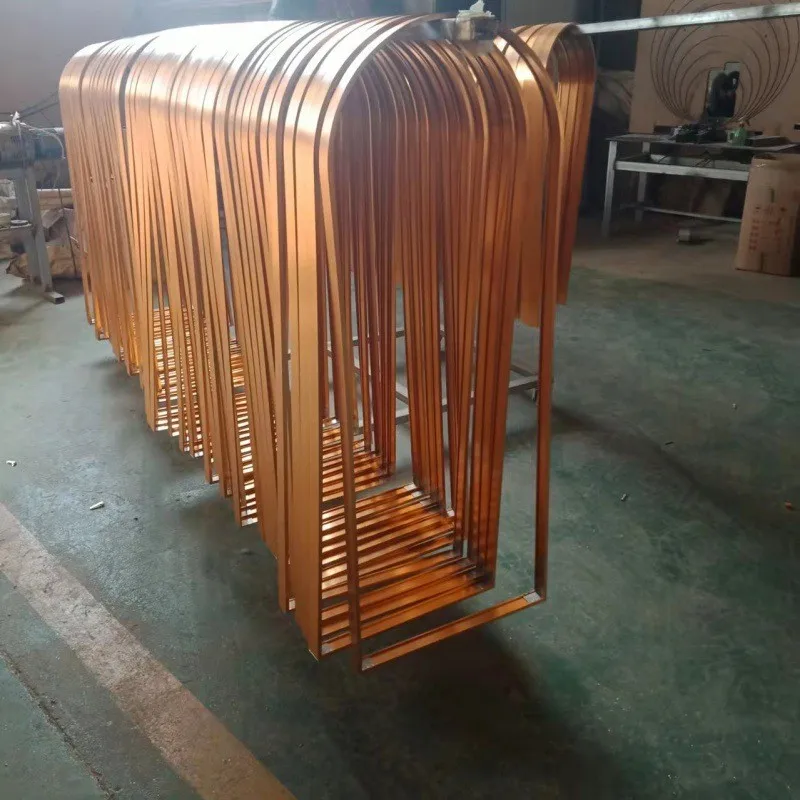 Processing of aluminum alloy tunnel shaped picture frame door type intelligent picture frame