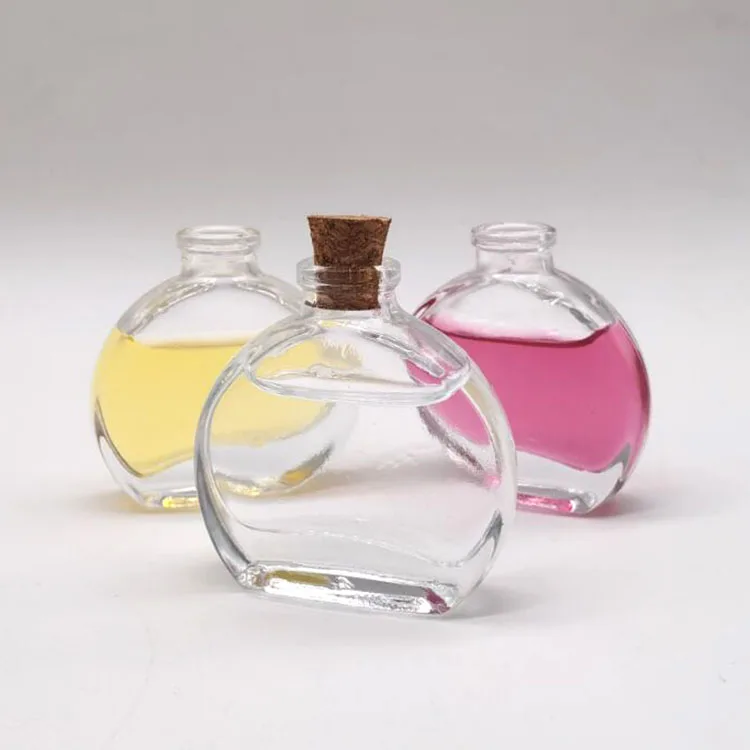 Wholesale Factory Direct 8ml Clear Flat Shape Glass Bottle Empty Perfume Glass Bottle with Wooden Plugs