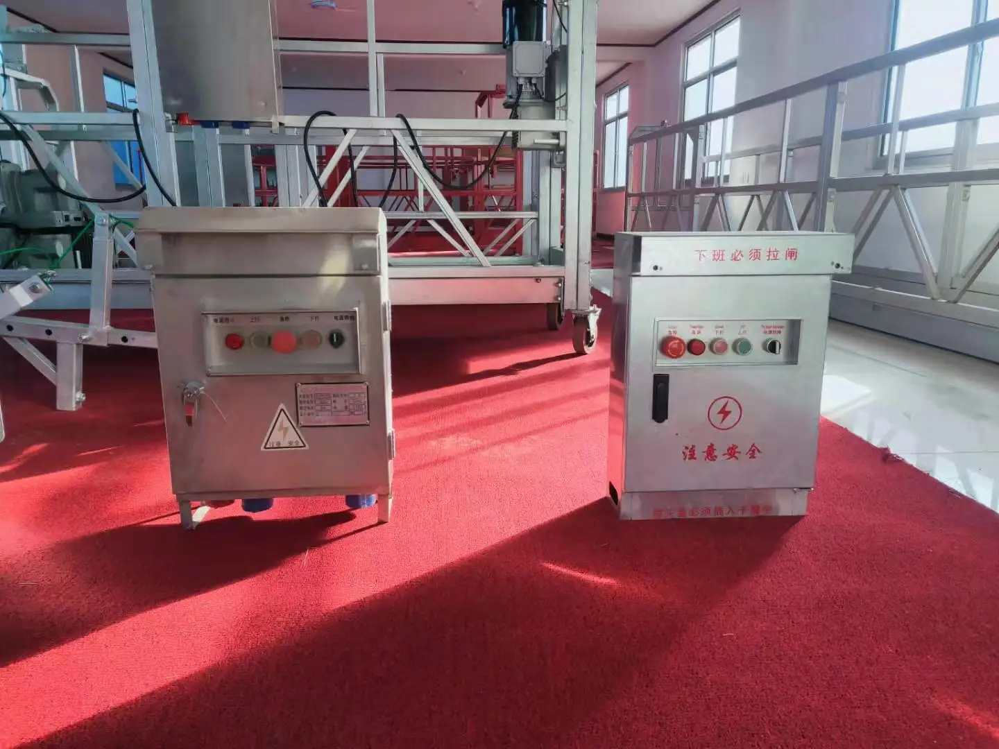 ZLP630 spray painted steel suspended electric gondola platform and construction cradle