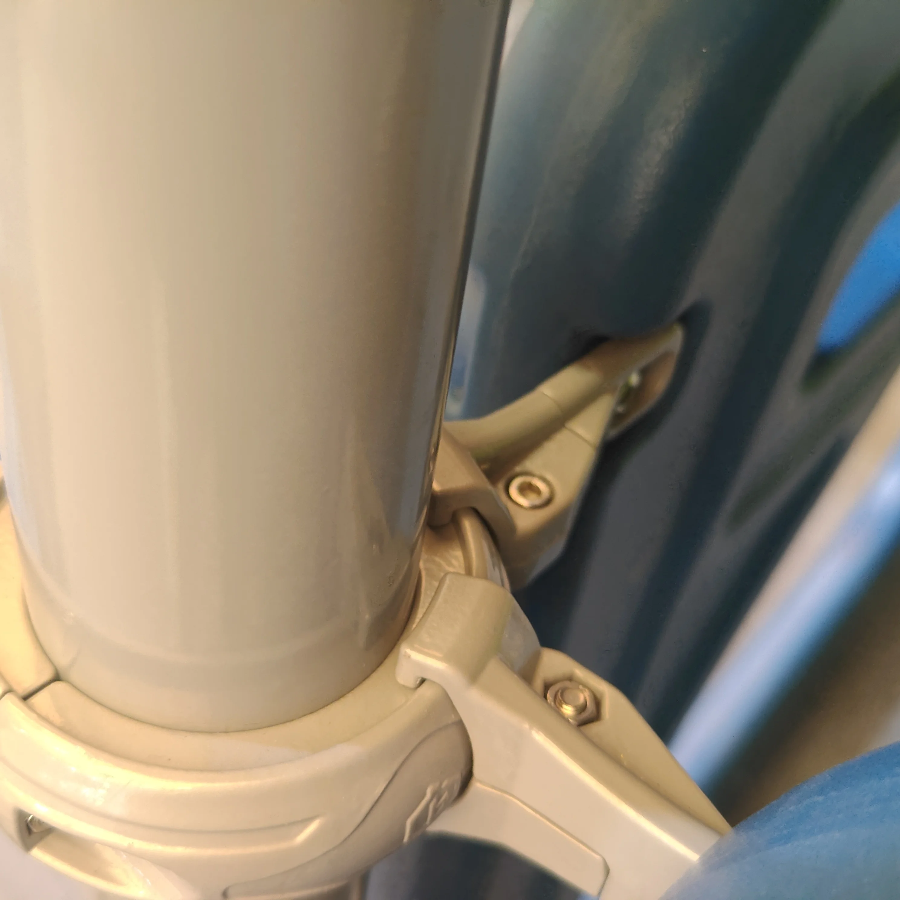 Playground aluminum pipe connector for connecting plastic equipment and pipe with screws