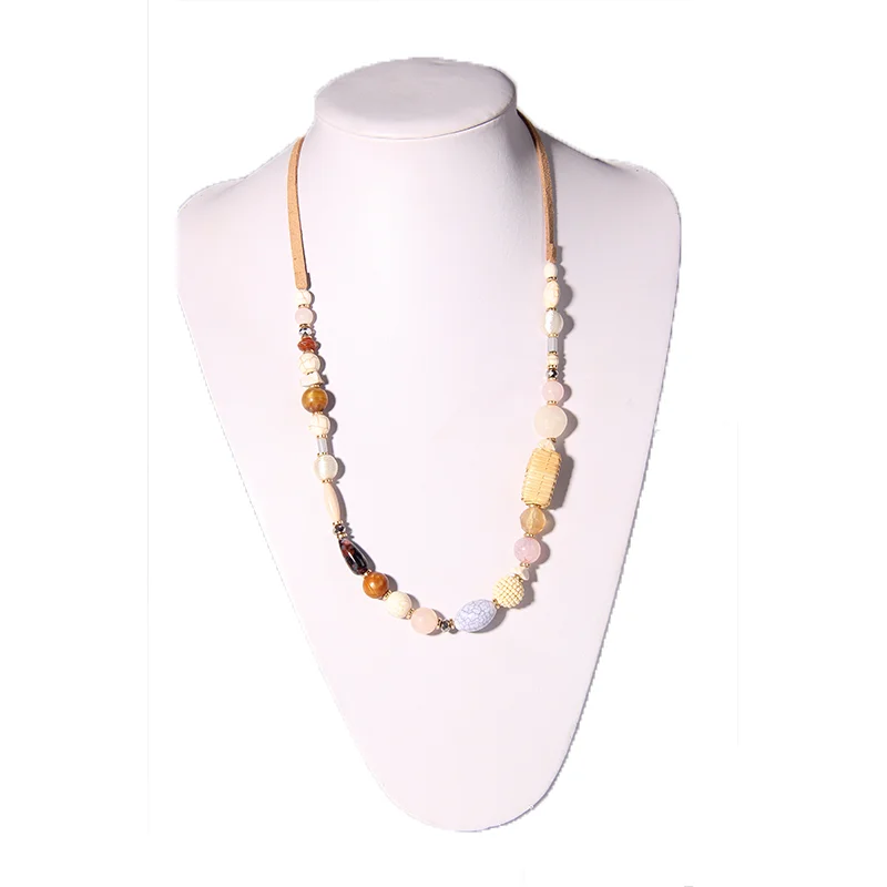 Qingdao V&R Marble Effect Beads Artificial Stones Seed Bead Ball Raffia Charm Pendent Necklace Acrylic Resin Lucite Necklaces