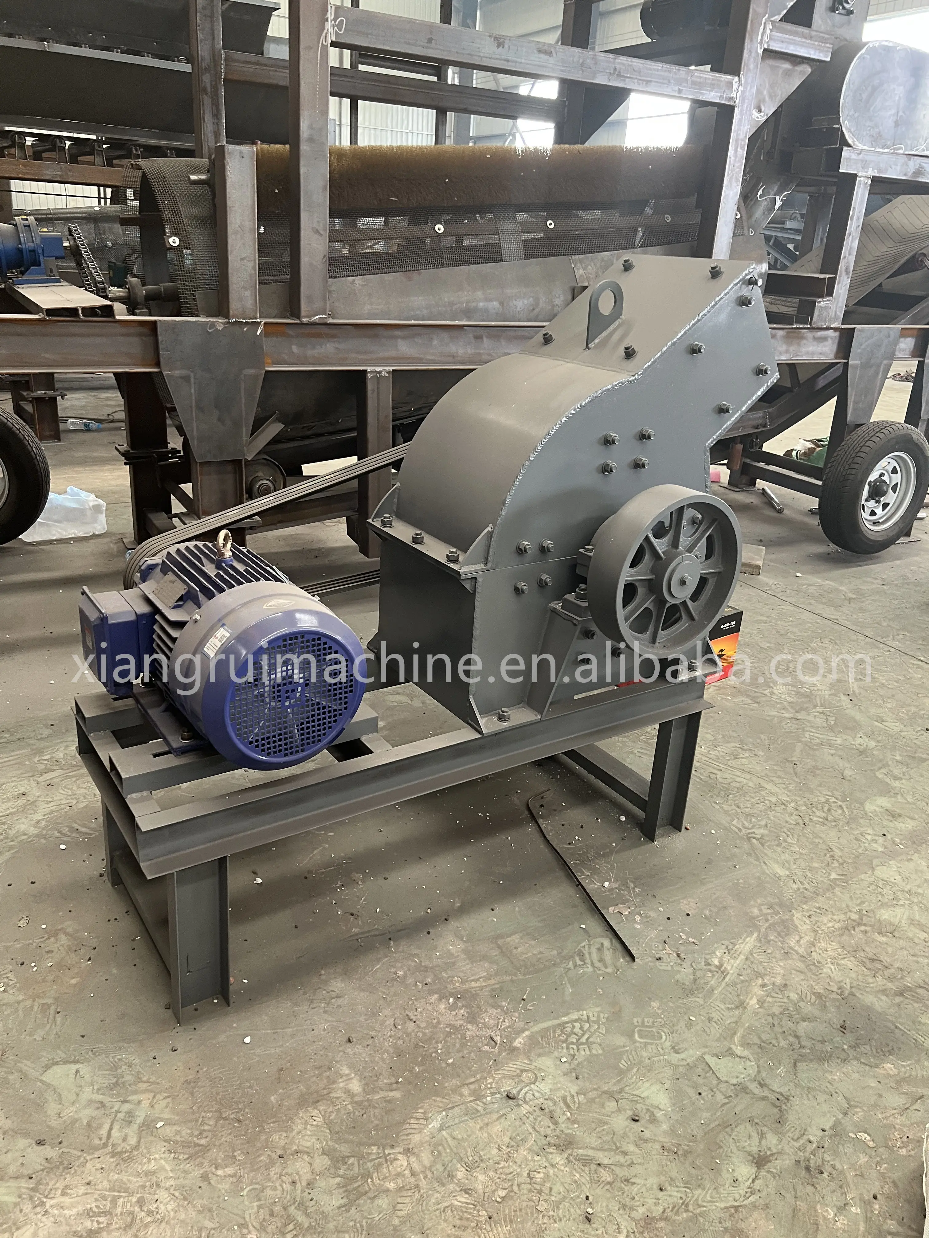 Small mobile hammer crusher, diesel crusher, gold mine crusher