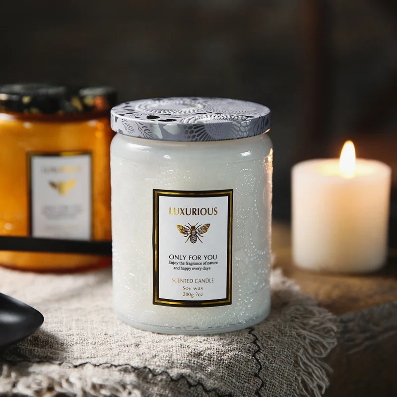 Luxury Custom 7oz Creative Embossed Glass Multiple Fragrances Scented Soya Wax Bougies Candles for Home Decoration Holiday Gift