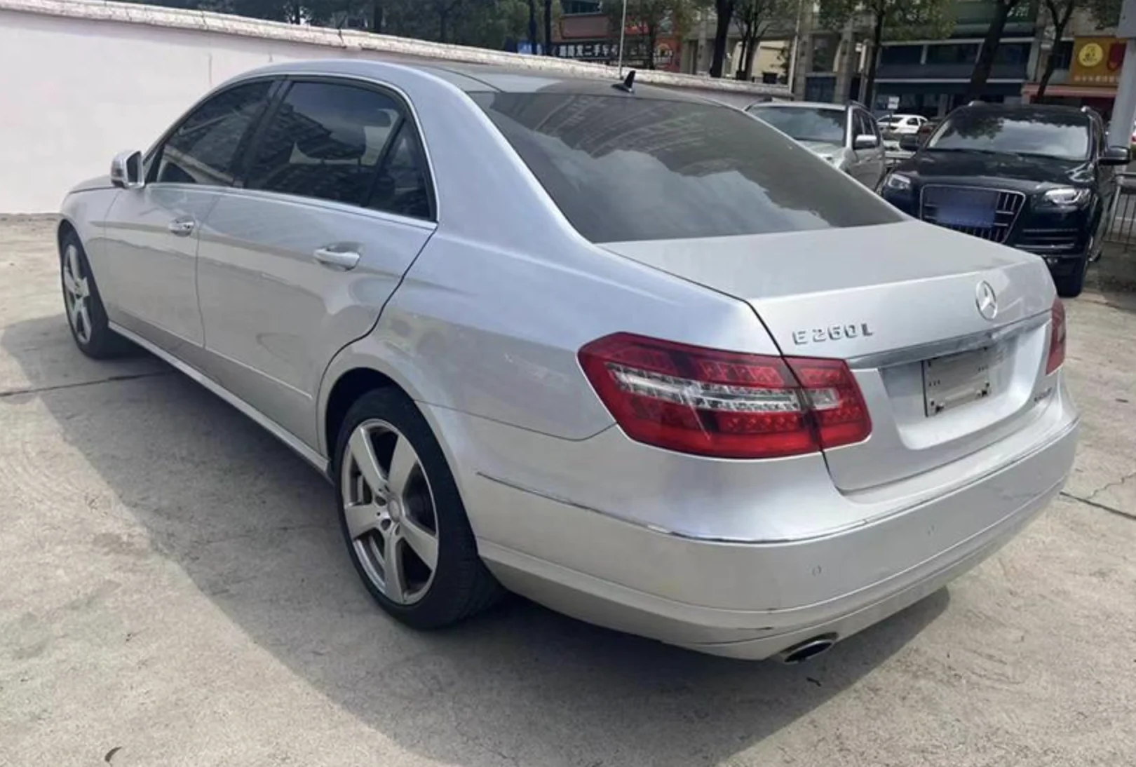 Mercedes-benz E260L бензиновые автомобильные сиденья задняя камера с кожаным черным электрическим седаном R17 многофункциональный автоматический люк на крыше