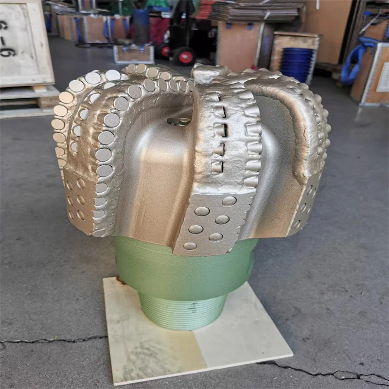 whole sale hot sale 8 blades diamond PDC drill for rock