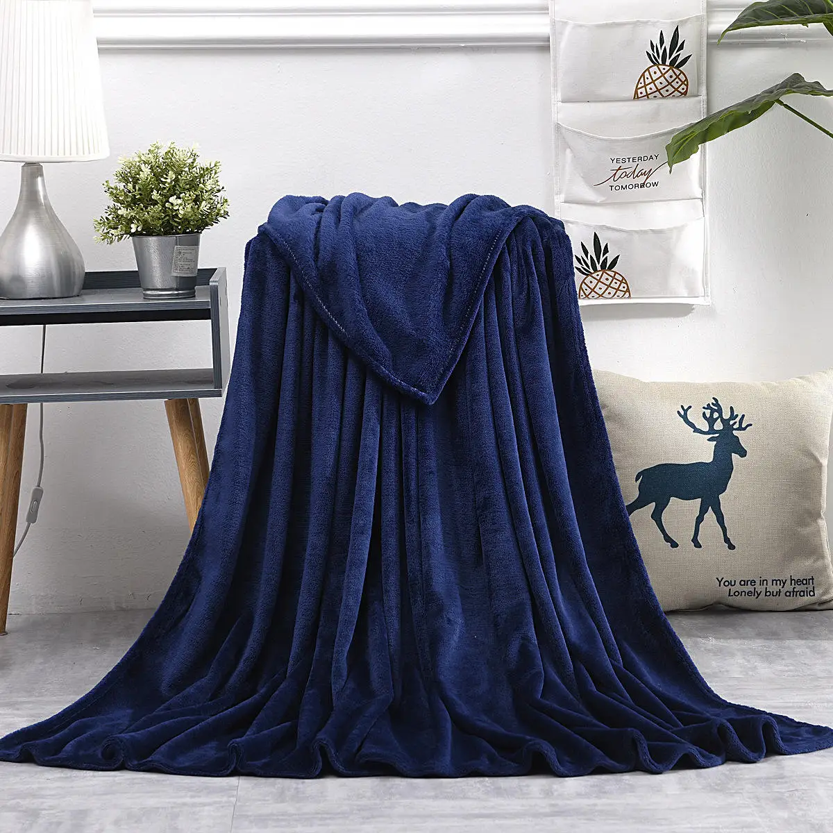 High Quality Fluffy Blanket Not Fall Hair Sock Warm Plush Blanket Weighted Comfortable Fleece Warm Blanket