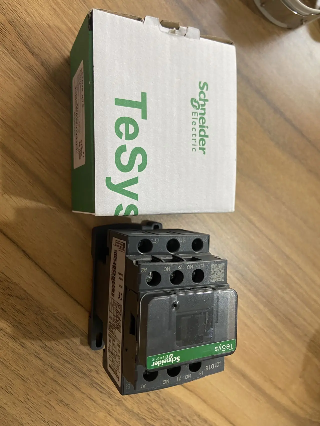 Контактор schneider Lc1d80 telemecx3 черный LC1D80 80 A - 220 V 50/60Hz