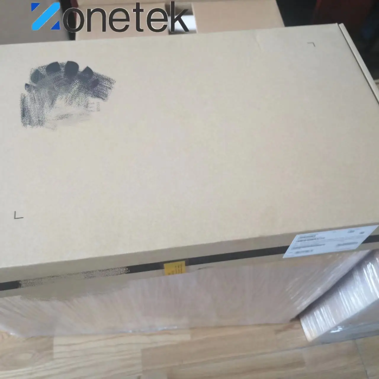 New sealed S5700-28C-SI Twenty 10/100/1000BASE-T ports+Four combo ports switch