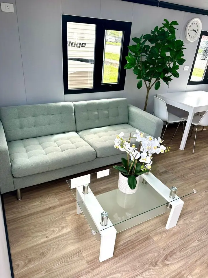 Modern 40ft Container House from Australia Modular Expandable Prefab Villa with Bathroom Kitchen Steel Construction for Sale