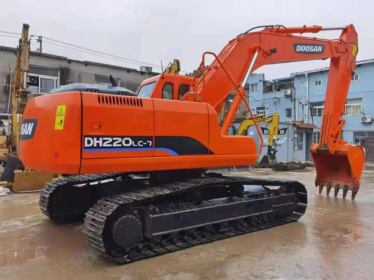 Used Original Korea Doosan Excavator for Sale Doosan dh220lc Construction Equipment Doosan dh220 Excavator for Sale,japan