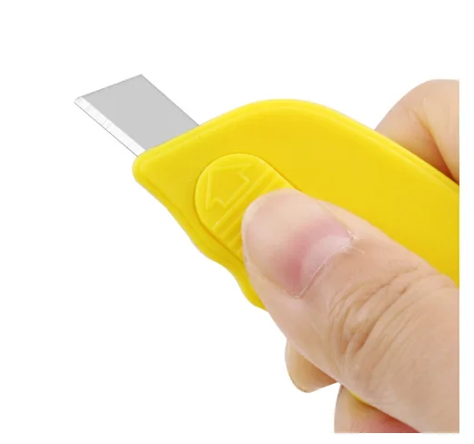 L053 Mini Keychain knife Portable Knife Utility Knife Paper Express Unpacking Envelope Office Cutting Paper Art Cutter Stationer