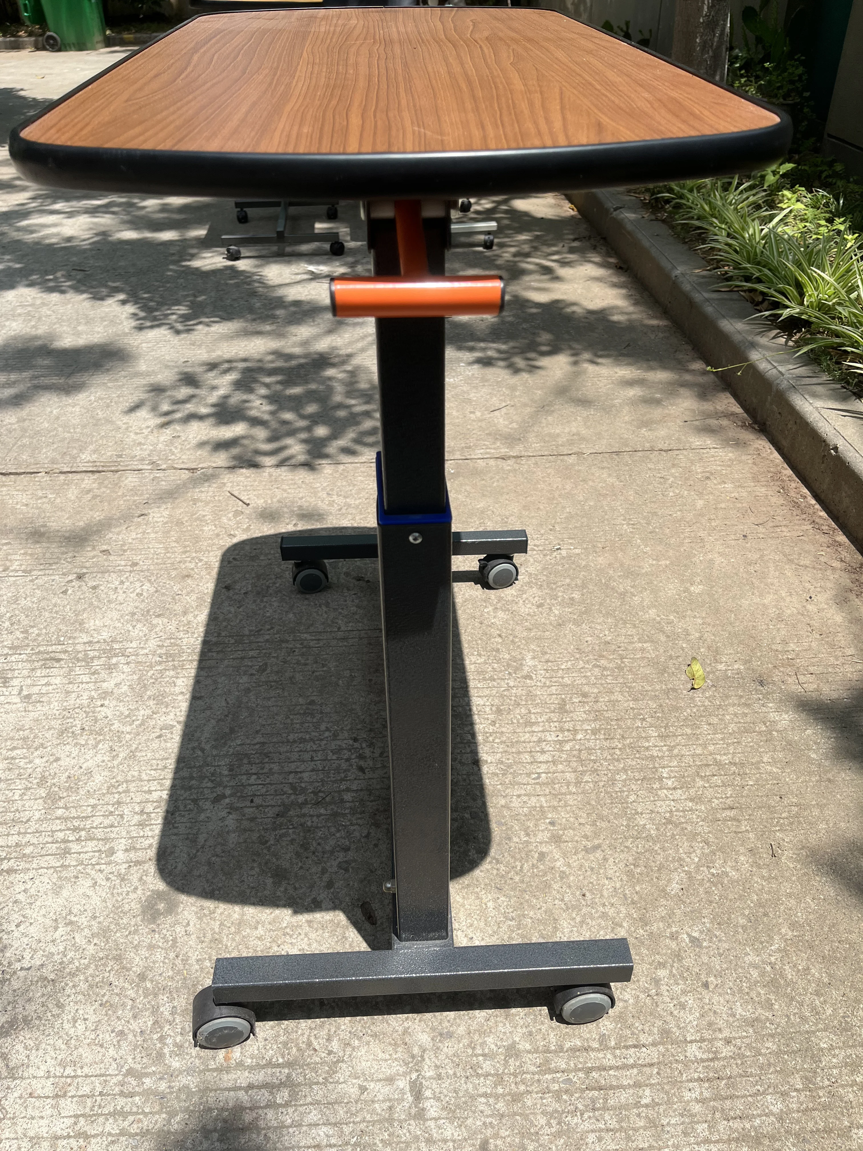 Good MOBT-PH-Q01 Hospital Mobile Muti-function Height Adjustable Dining Table Medical Ward Room Overbed Table