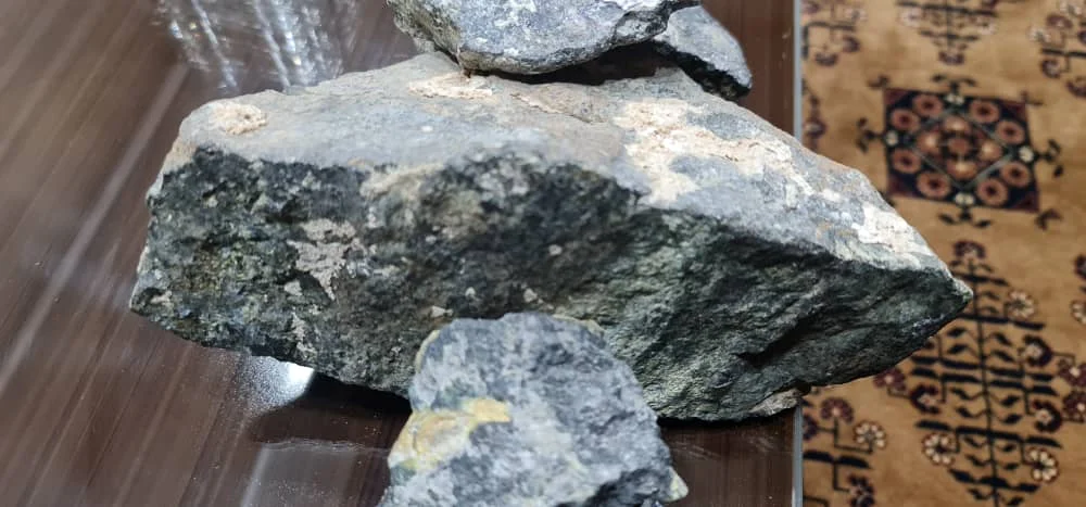 Genuine Wholesale Natural Rough Chromite Mineral Specimen Stone Raw Ore Mineral Ore Lumps OEM Offered
