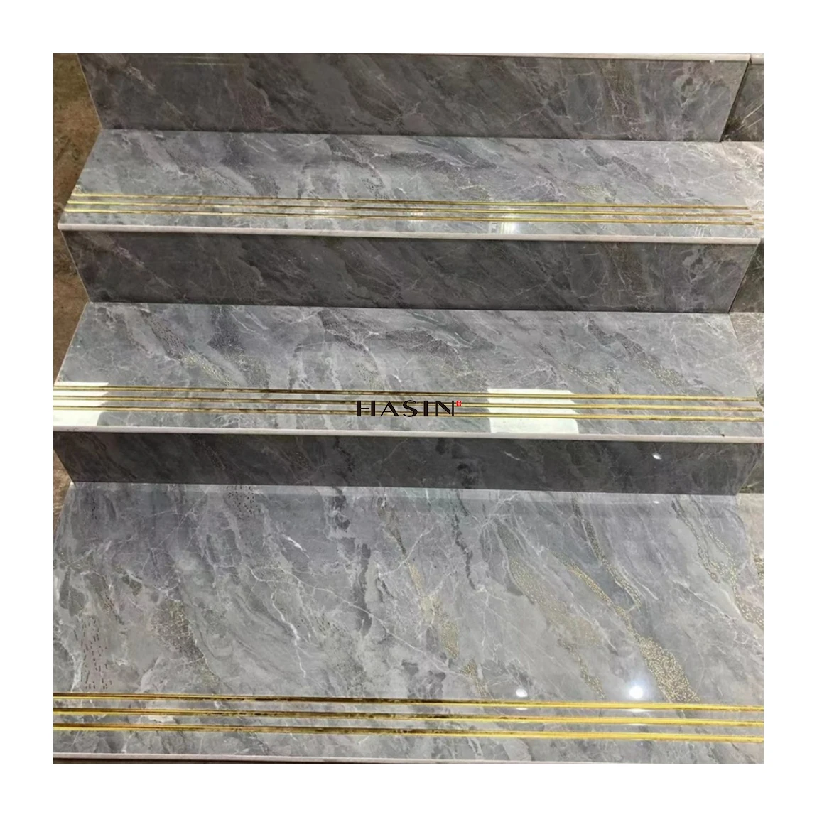 Customized Porcelain Tiles For Stairs Grey Color Carrara White Glossy Porcelain Marble Tiles For Stairs Made In China