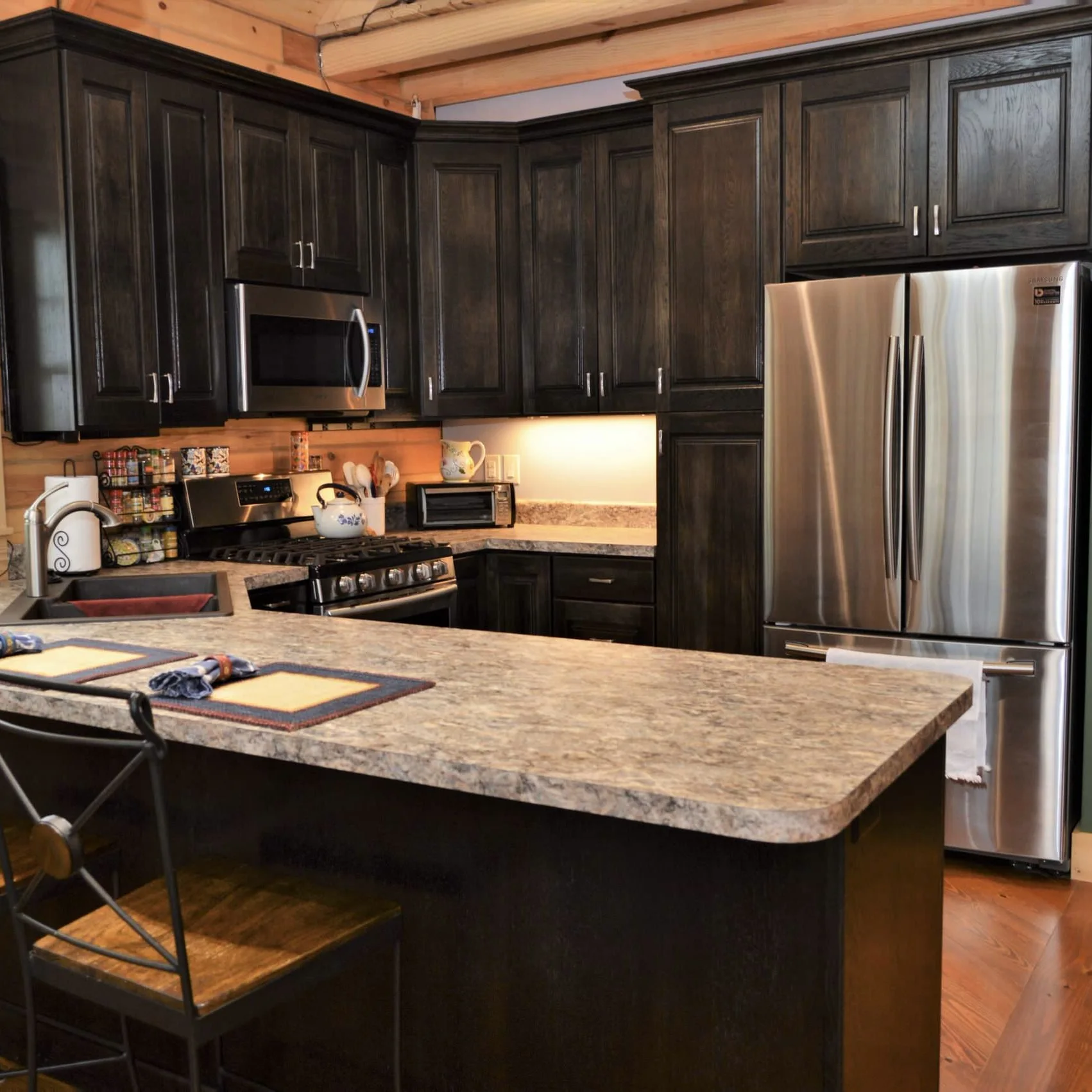Modern rustic Handleless Kitchen Cabinet in Light Black Glossy Finish MDF Wood grain Storage Furniture Design