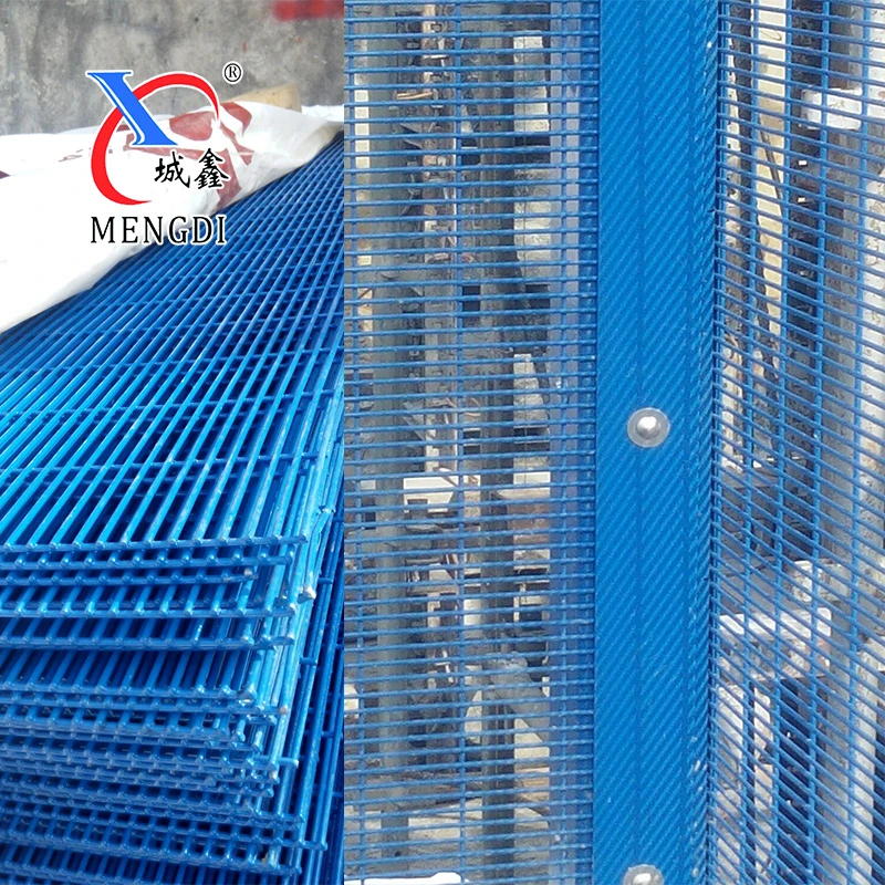 Factory cheap 4.5mm Wire Mesh Fence Green/Black 358 Anti Climb Security Fence