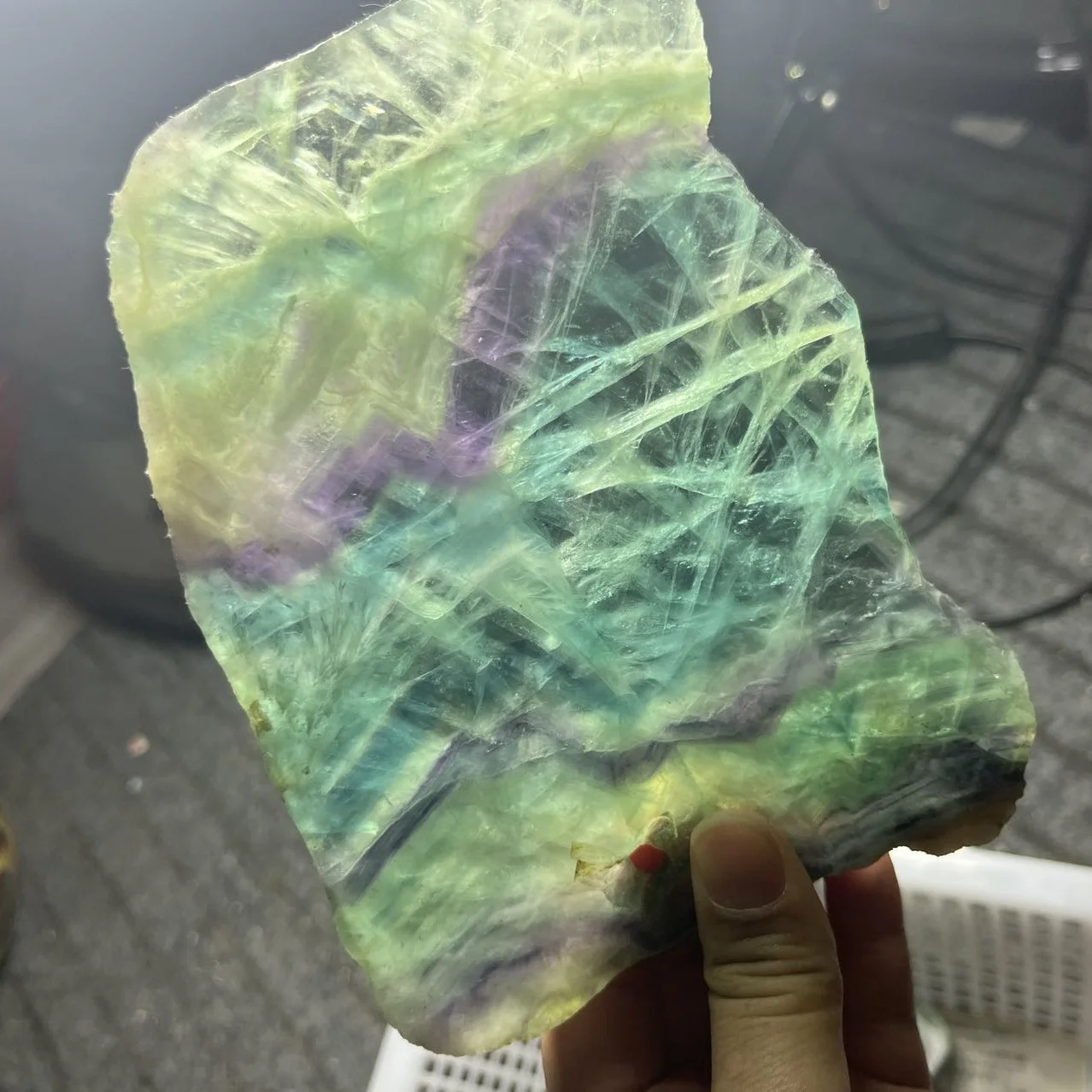 Wholesale natural rainbow fluorite slabs slice healing crystal  for home decoration