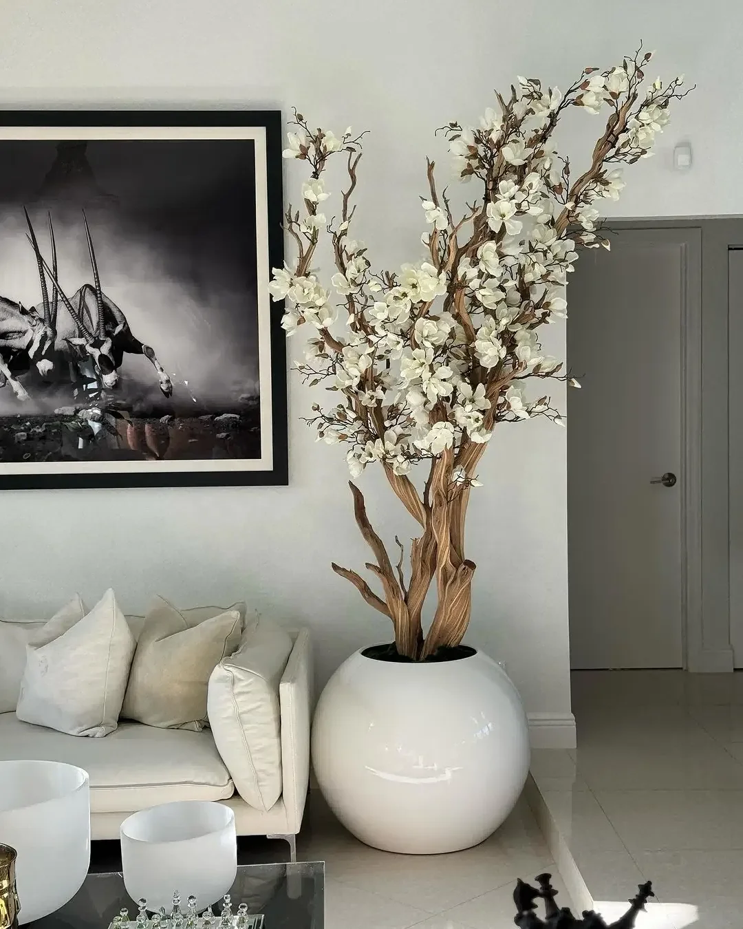 Tik Tok YouTube Instagram Latest Hot Sale Custom Made Pink White Artificial Cherry Blossom Tree For Home Indoor Decor