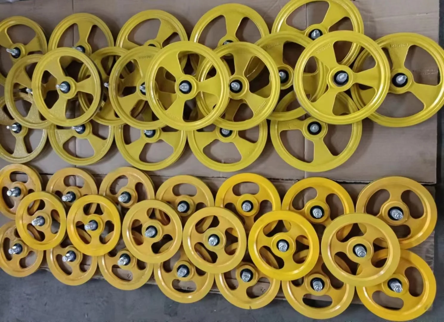 MC nylon traction sheaves in stock with guaranteed quality and can be customized