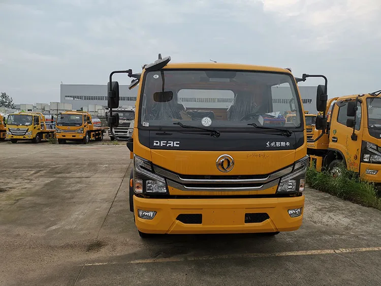 Dongfeng 4x2 six wheeler single row 2 doors 4400mm A/C left drive type diesel 165hp small road street wrecker truck