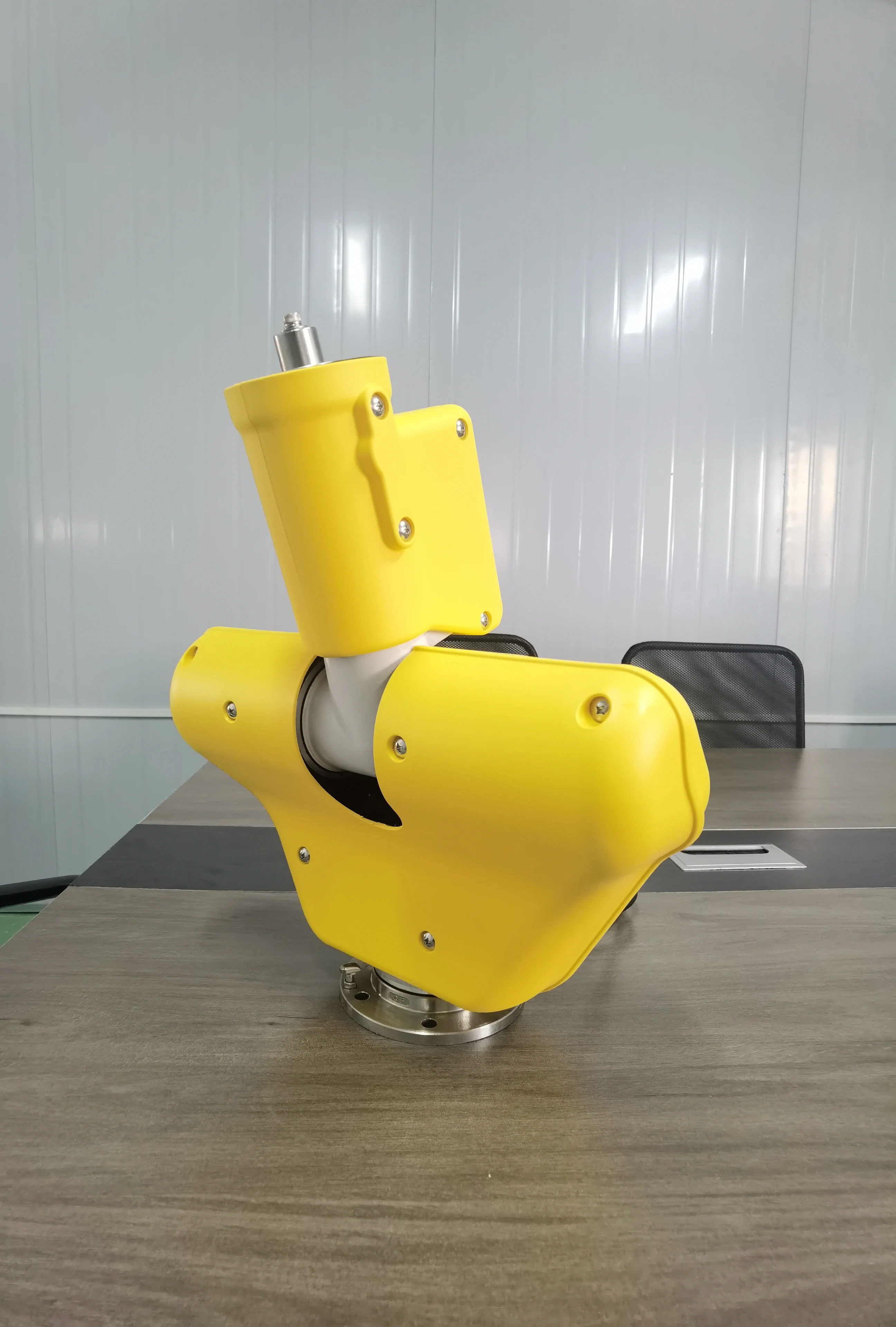 Manufacturer New Electric Water Cannon with Remote Control Large Range High Flow