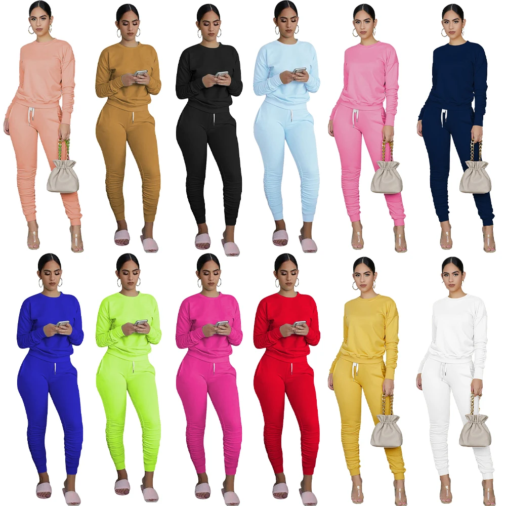 Factory wholesale Custom Logo winter clothing for women stacked pants Solid color jogging suits Casual tracksuit set
