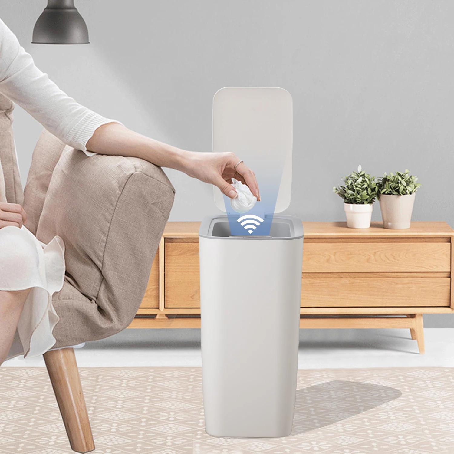 JILI 10L Smart Trash Can: With a motion sensor for auto-open convenience Smooth surfaces make cleaning a breeze