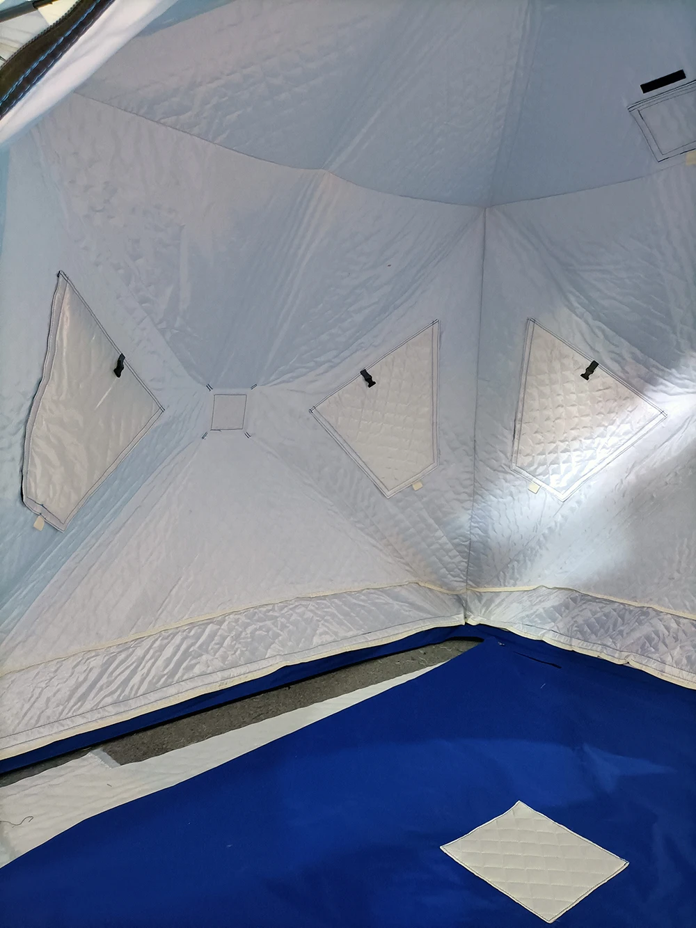 2-3 Person Ice Fishing Shelter Pop-Up Portable Insulated Tent Waterproof Oxford