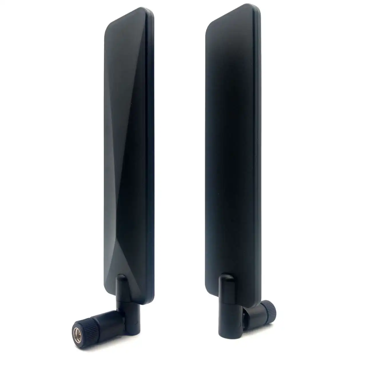 5G Rubber Antenna 600MHz-6000MHz WIFI 2.4G 5.8G mimo cellular Screw mounting SMA male connector router cpe 5G antenna