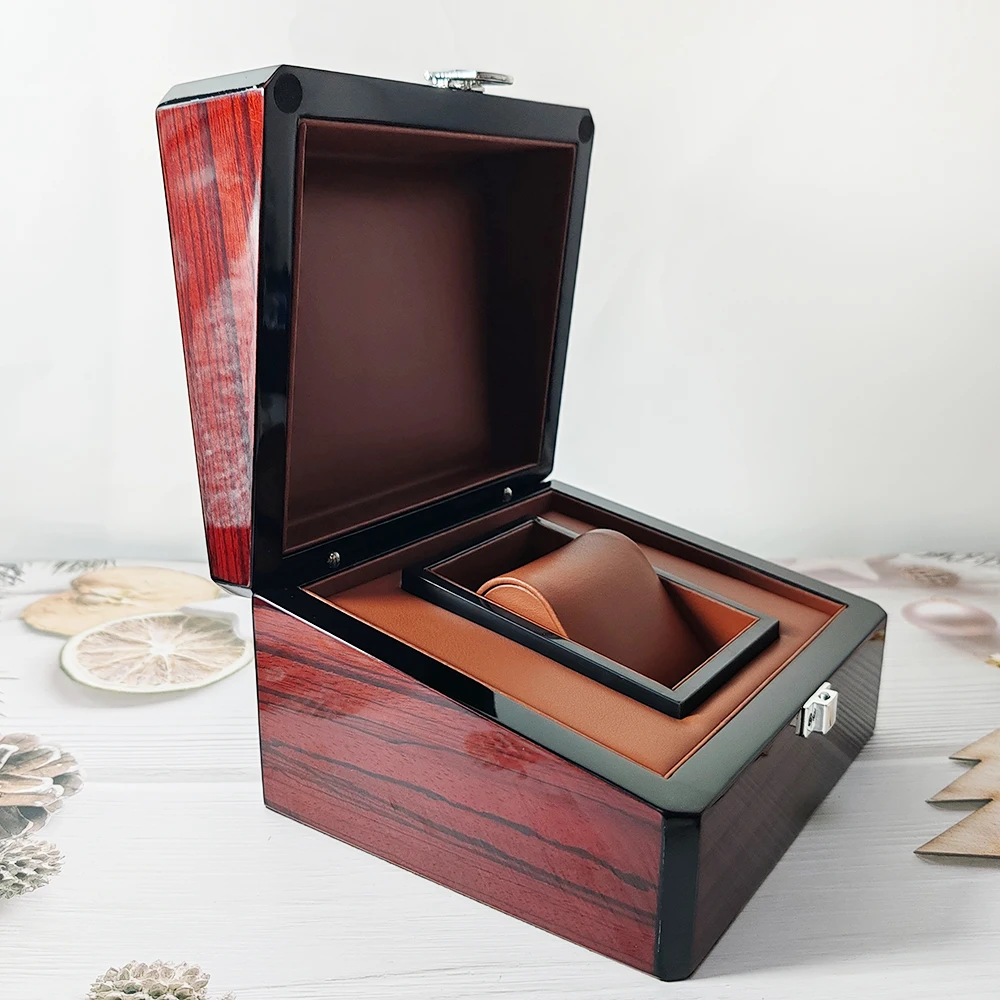 Custom Logo Fashionable Luxury Single Wood Lacquered Couple Watch Box Gift Storage Display Case