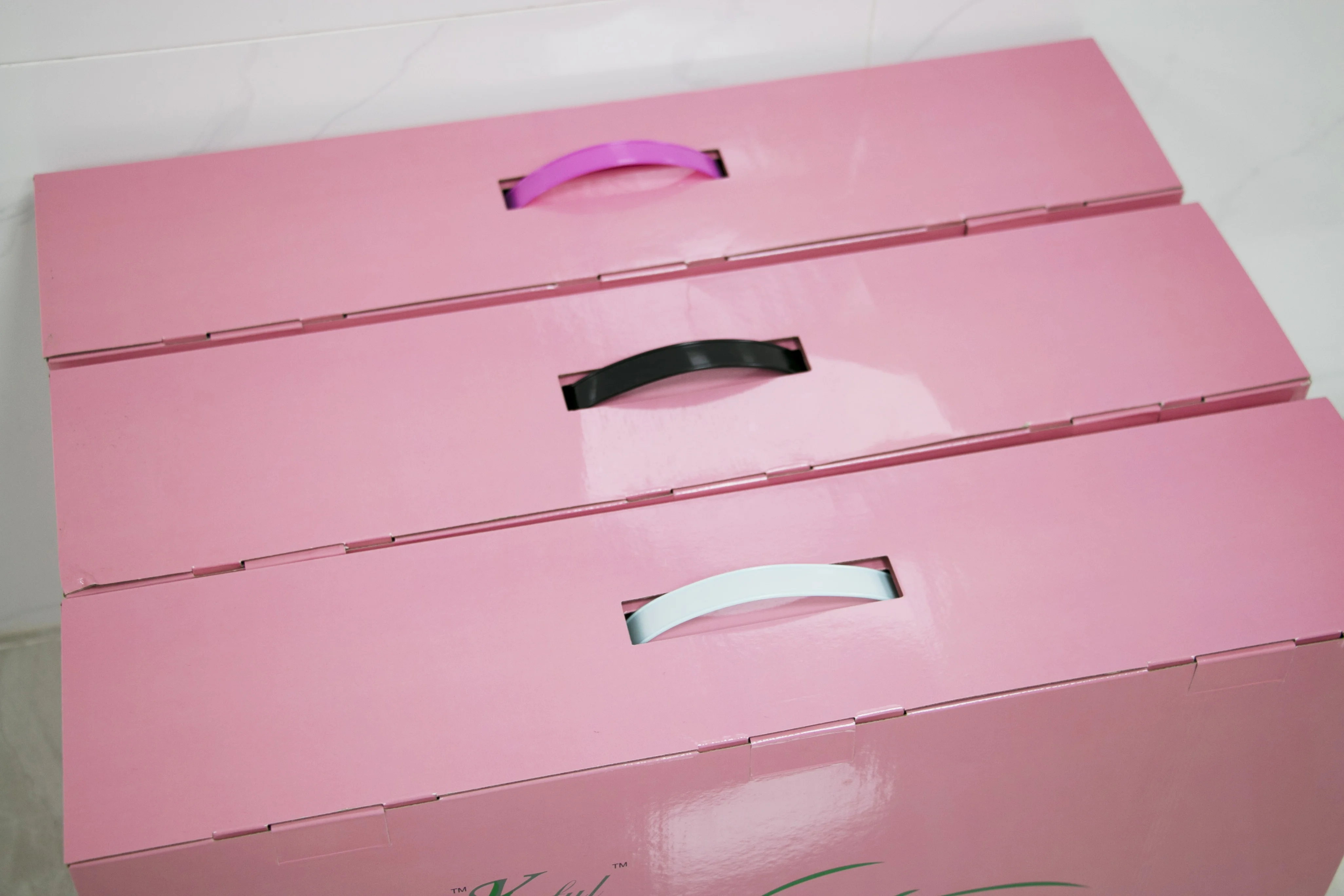 Custom Various Sizes Carry  Packing Buckle Cardboard Box Bag Case Plastic Portable Paper Carton Handle