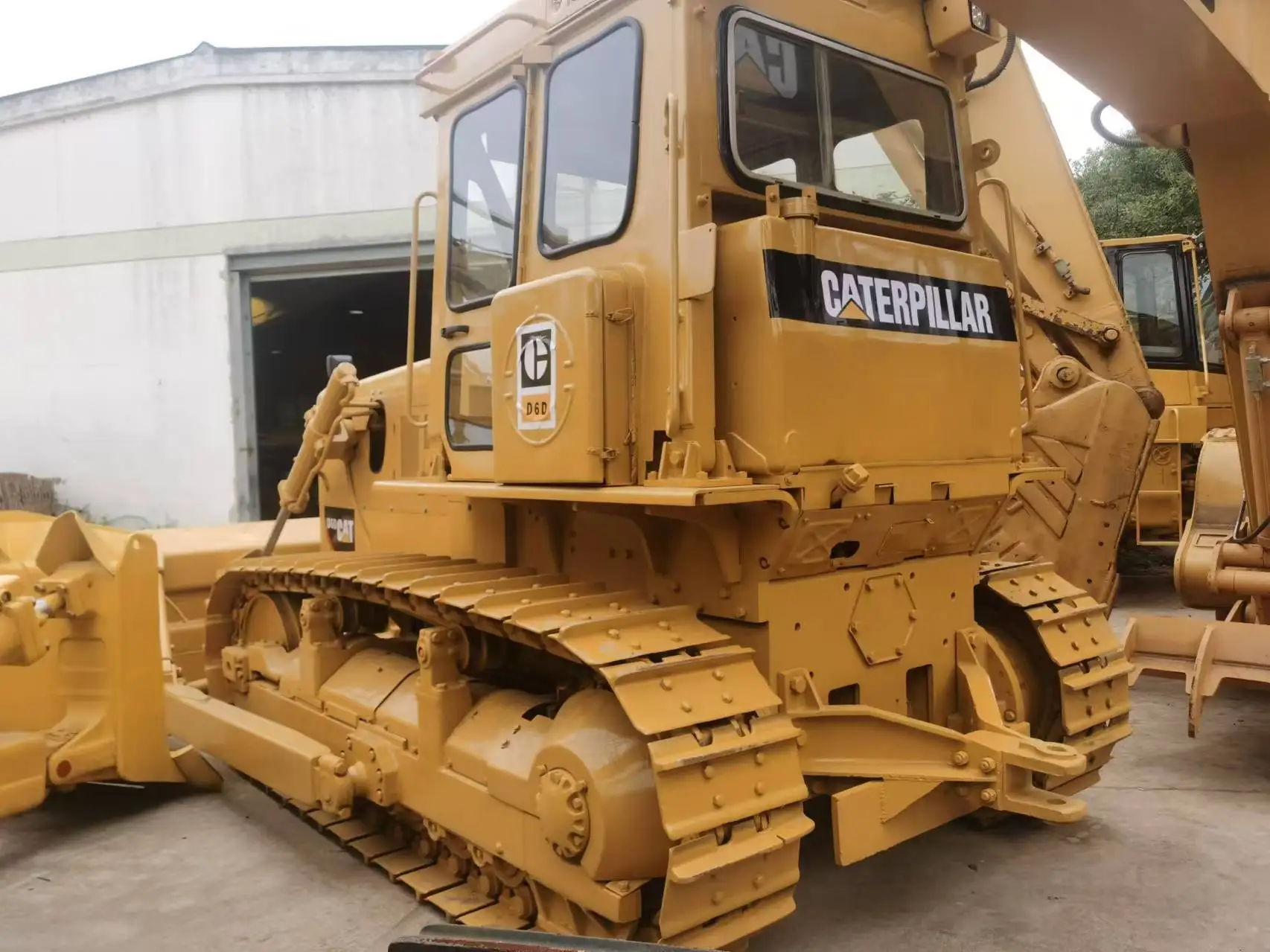 Низкая цена бульдозеры CAT D6D бульдозер Caterpillar D6 гусеничный трактор для продажи