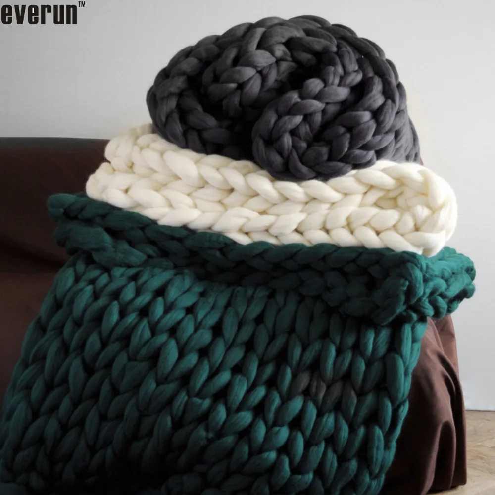 Magic Green 100% Wool Wearable Giant Yarn Merino Wool Super Chunky Yarn Hand Knit Super Cozy Blanket