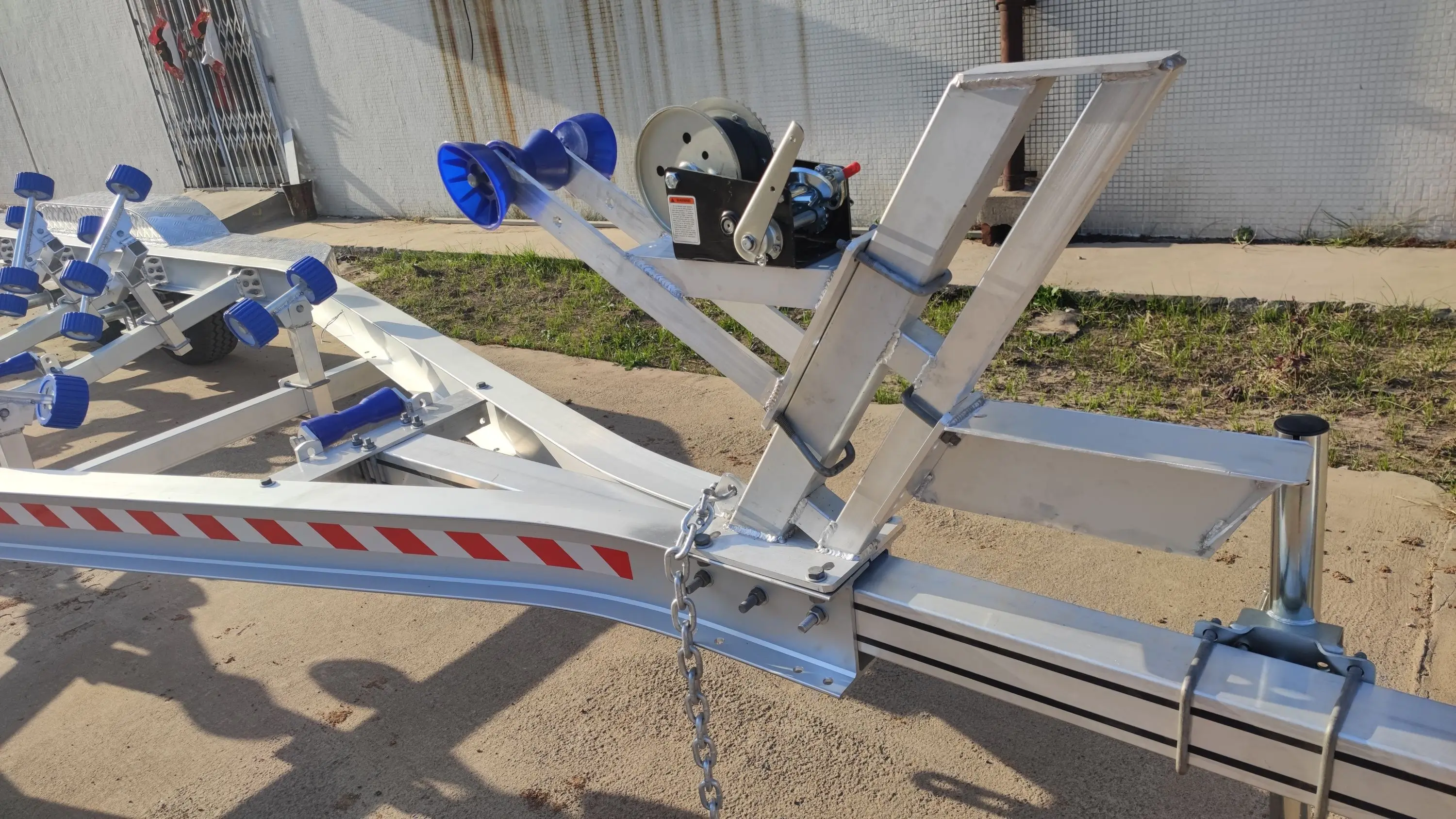 hydraulic brake tandem axle boat trailer aluminum wobbly rollers