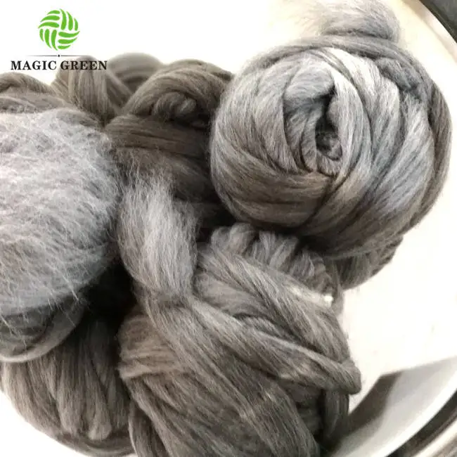 100% Merino Wool In Stock Giant Super Chunky Knitted Merino Wool Thick Bulky Boucle Hand Knitting Throw Blanket Bulk Yarn