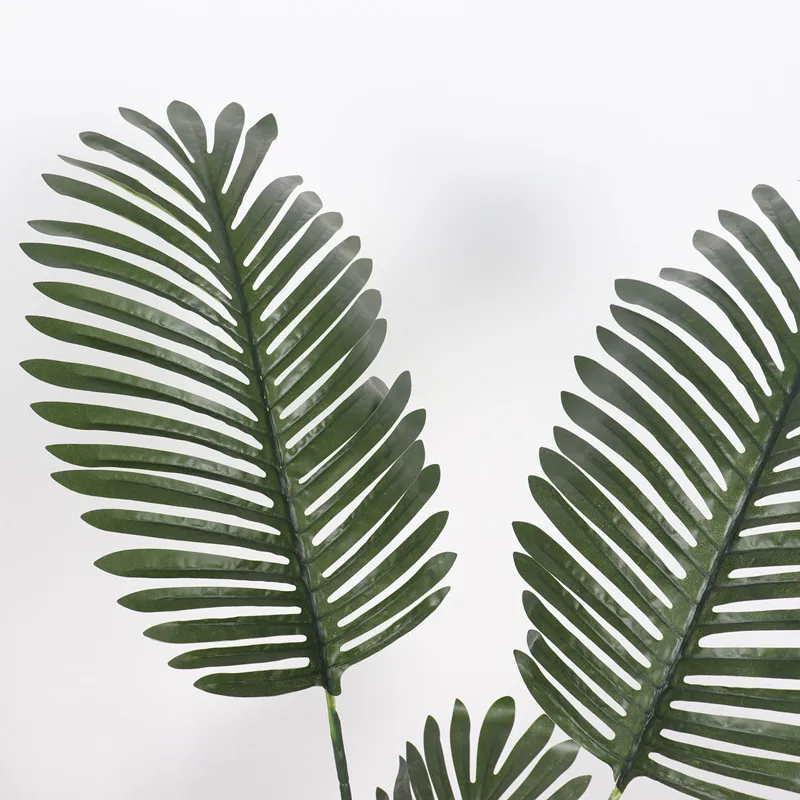 Wholesale Green Plants Trunks Plastic Artificial Palm Tree for Indoor/Outdoor Decoration