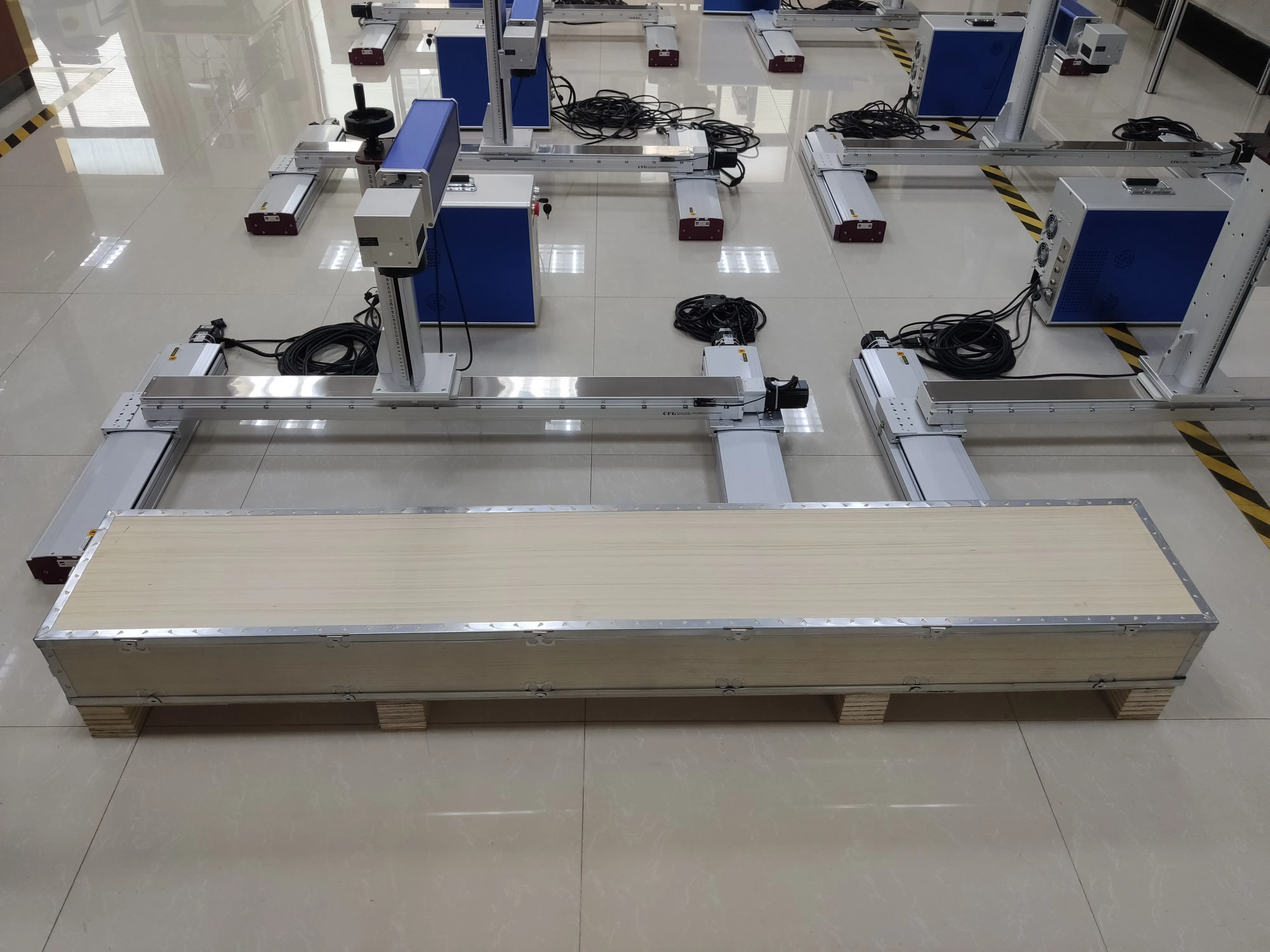 Automatic x y axis moving table laser marking machine 30W raycus 1000*600mm large area laser marking on metal