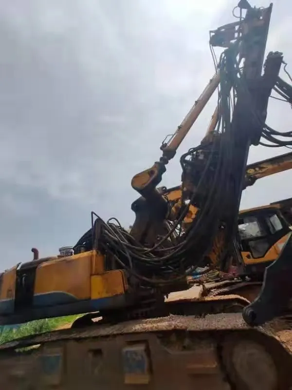 2008 year model Bauer BG25c Pile Bauer BG25c  BG15 BG22C  BS50 Soilmec R-516 R-622 R-625 SR65 SR70 Hydraulic drilling rig