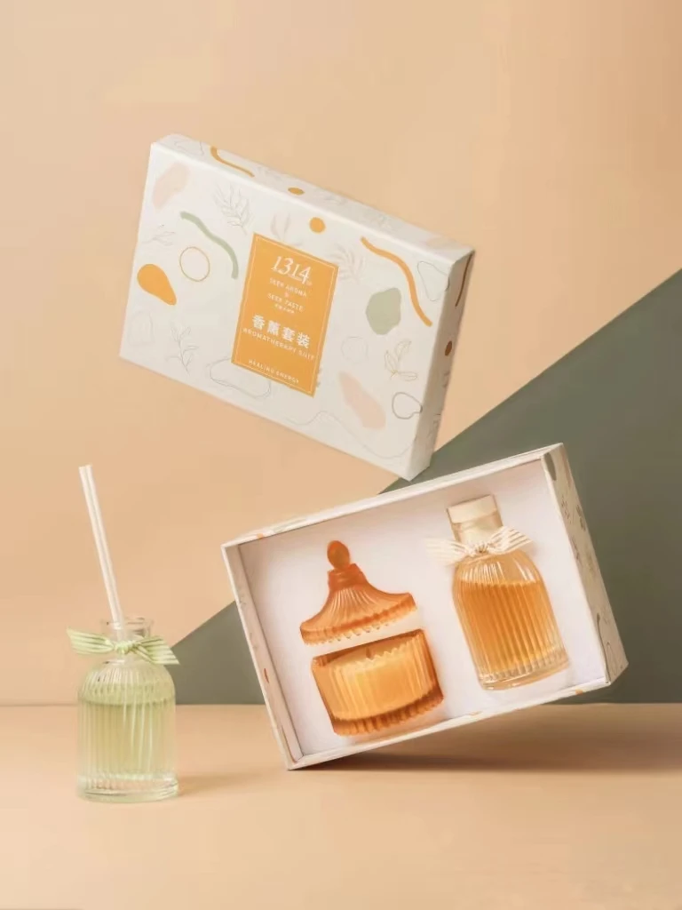 Home Oil Fragrance Private Label Scented Candles and Diffusers Glass Jar Bottles Scented Candle Gift Set Luxury Reed Diffuser