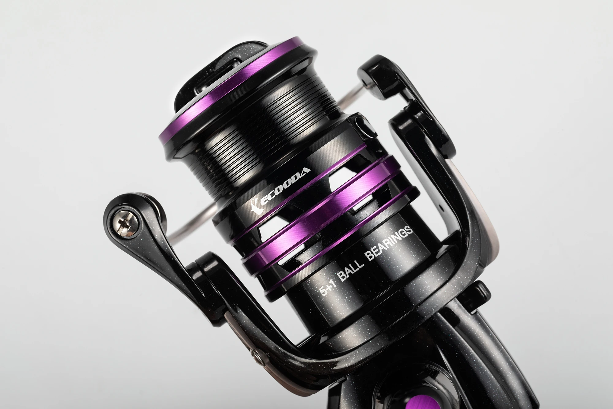 ECOODA Black Thunder Series Spinning Fishing Reel 2000/3000/4000/5000 Jigging Reel