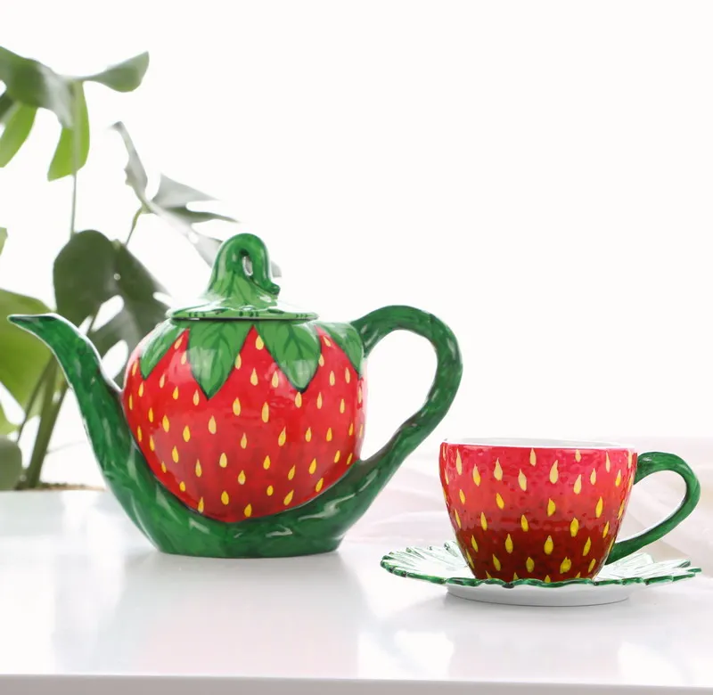 TP07 Strawberry Cute Porcelain Tea Pot Set Ceramic Teapot and Cup Saucer Set