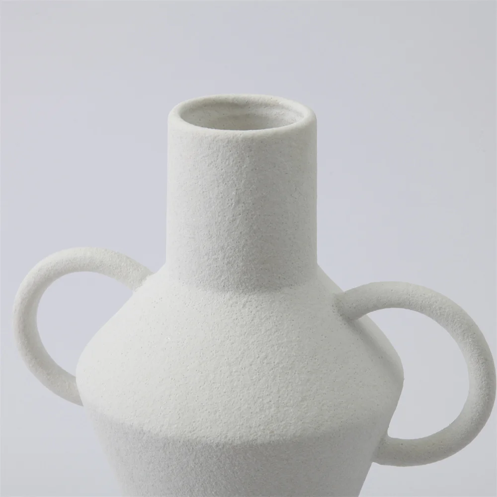 Handmade Minimalist Tabletop Decorative Nordic Modern Ceramic Flower Vase for Home Decor Ceramic Vase