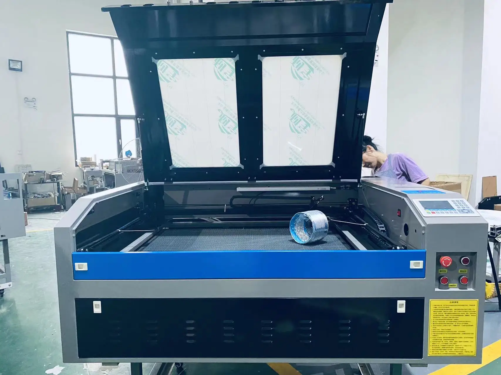 1000*600mm 1060 4060 6090 1080 Co2 Laser Cutting and Engraving Machine of 50W 60W 80W 100W