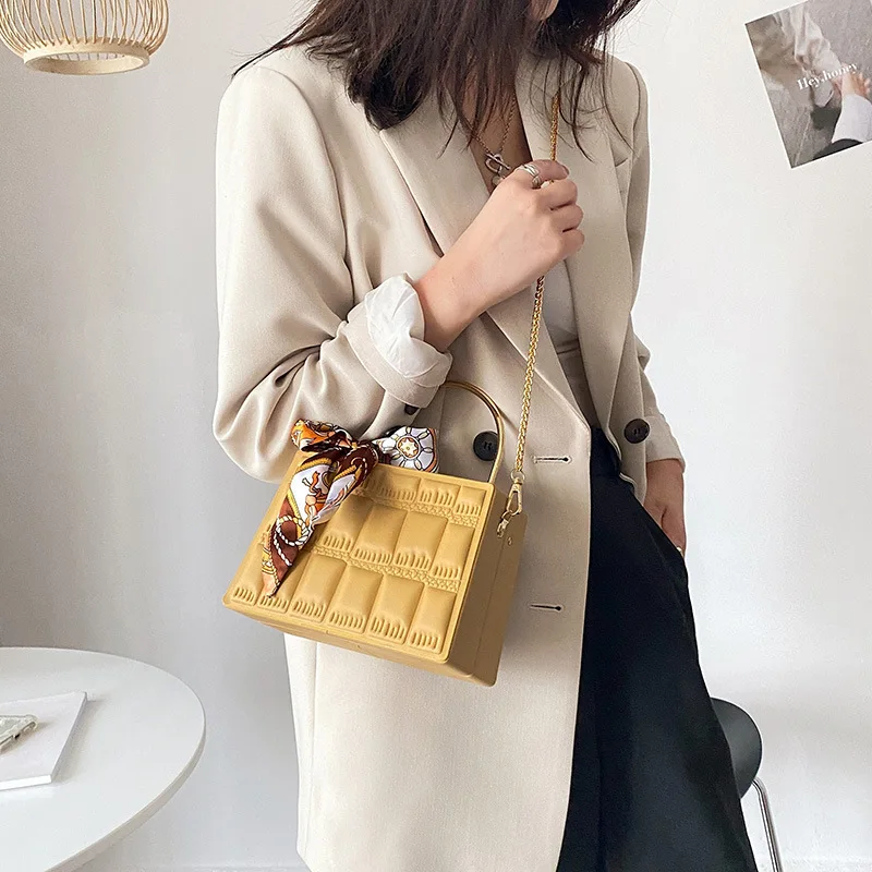  Plaid Ladies 2021 Box Shoulder Crossbody Purses Luxury Chains Women Hand Bags With Scarves Quilted Flap and Handbags