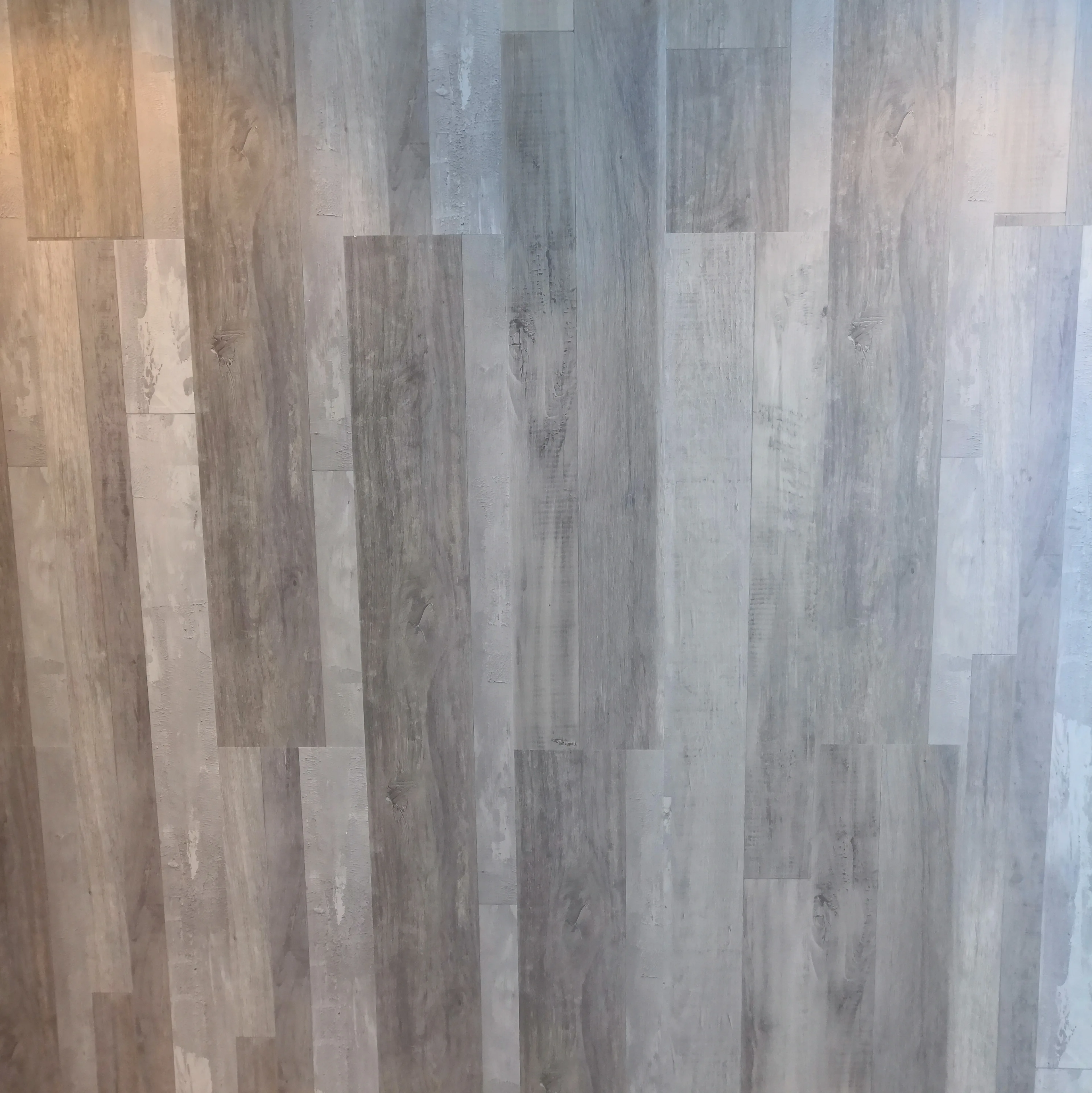 Anti-Skid Wear Resistance Wood Grain Rigid Core 4mm 5mm 6mm Rigid Pvc Floor Spc Click Flooring