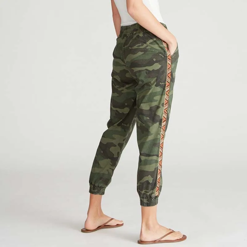 Fashion style ladies middle waist casual camouflage overalls trousers custom embroidery pant for women STPT058