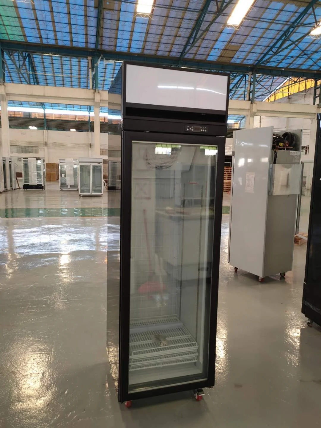 MUXUE vertical freezer single door upright freezer with glass doors for ice cream frozen food comercial refrigerator